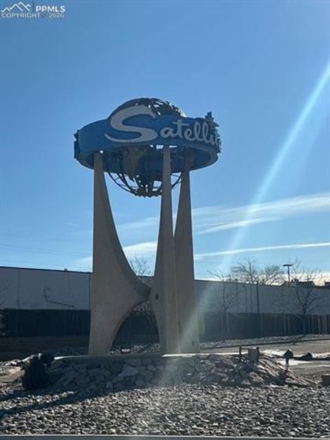 411 lakewood Circle Colorado Springs CO 80910