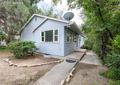 Photo of 909 E Costilla Street, Colorado Springs, CO 80903 (MLS # 5401089)