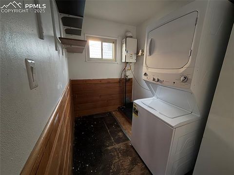 Tiny photo for 309 Redwood Drive, Colorado Springs, CO 80907 (MLS # 3922345)