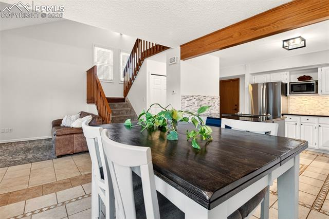 6163 LITTLE PINE Circle