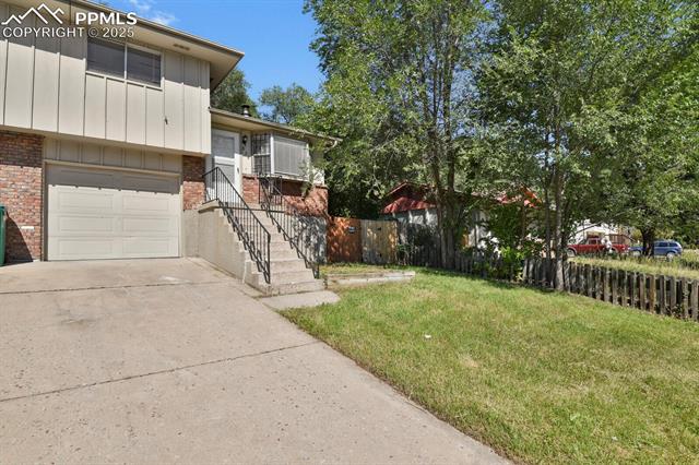 822-824 Pioneer Lane