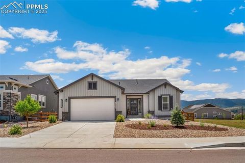 Photo of 16860 New Autumn Drive, Monument, CO 80132 (MLS # 5274902) Photo of 16860 New Autumn Drive, Monument, CO 80132 (MLS # 5274902)