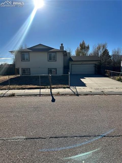 Photo of 3114 Moonbeam Circle, Colorado Springs, CO 80916 (MLS # 1719746)