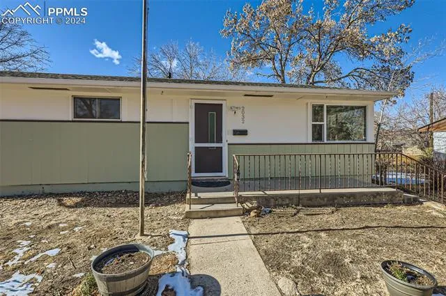 Colorado Springs, Colorado 80909, United States, 4 Bedrooms Bedrooms, ,2 BathroomsBathrooms,Residential,Pending,26152