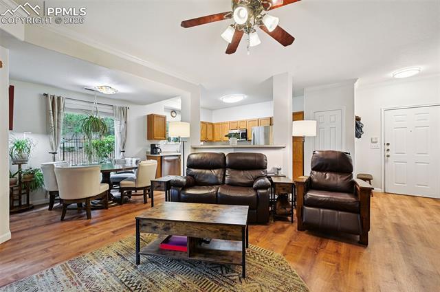 4007 Riviera Grove 103