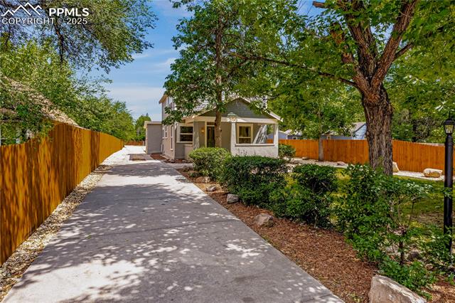 200 W Cheyenne Road
