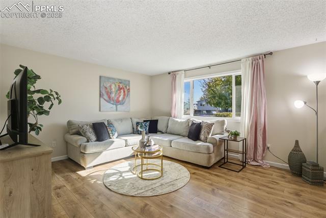 583 Calle Conejos Street