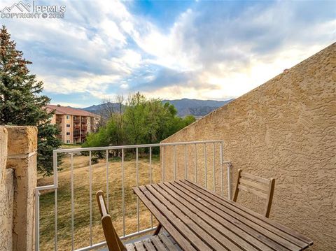 Tiny photo for 518 Observatory Drive, Colorado Springs, CO 80904 (MLS # 9269859)