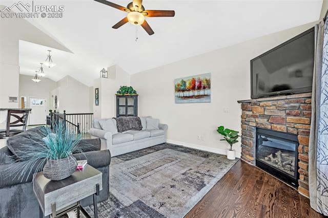 1468 Yellow Tail Drive