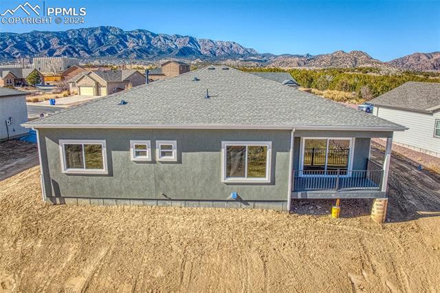 Photo 9 of 37 of 427 Frontier Place house
