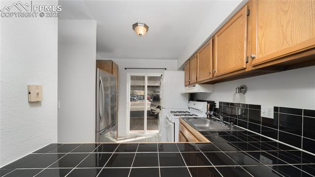 3150 Van Teylingen Drive A