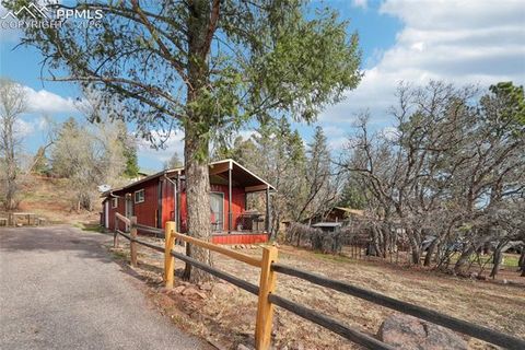 Photo of 198 Crystal Park Road, Manitou Springs, CO 80829 (MLS # 1502707)
