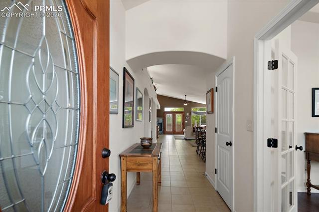 934 Aspencrest Drive