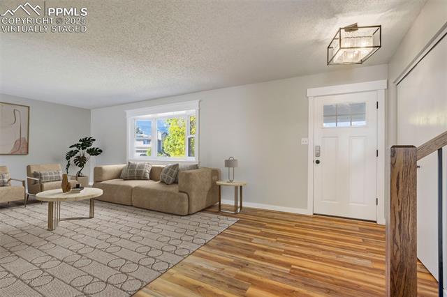 3435 Ashwood Circle