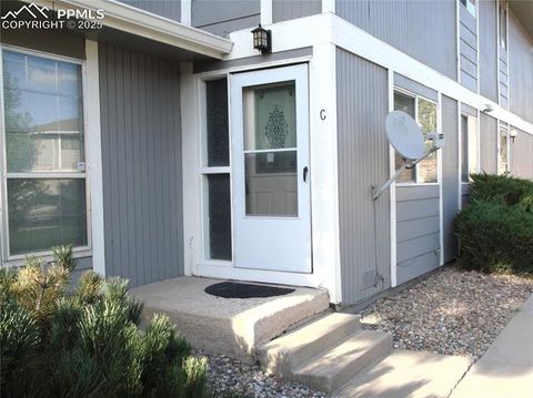 Photo of 4853 Sonata Drive #C, Colorado Springs, CO 80918 (MLS # 4438233) Photo of 4853 Sonata Drive #C, Colorado Springs, CO 80918 (MLS # 4438233)