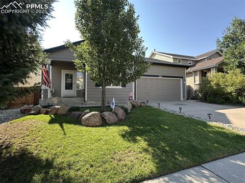 Photo of 7215 Amber Ridge Drive, Colorado Springs, CO 80922 (MLS # 1467334) Photo of 7215 Amber Ridge Drive, Colorado Springs, CO 80922 (MLS # 1467334)