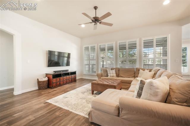 3215 Hollycrest Drive