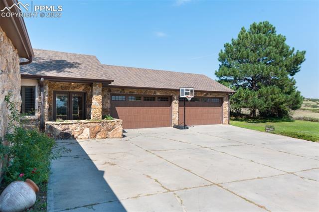1463 Clarkes Circle