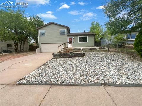 Photo of 4150 Shining Way, Colorado Springs, CO 80916 (MLS # 9488261)