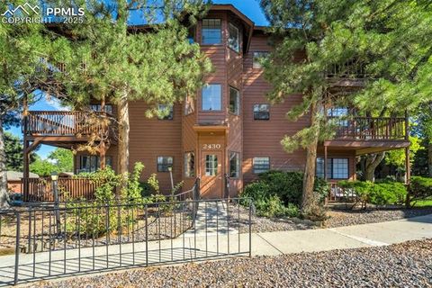Photo of 2430 Palmer Park Boulevard #H1, Colorado Springs, CO 80909 (MLS # 7434736)