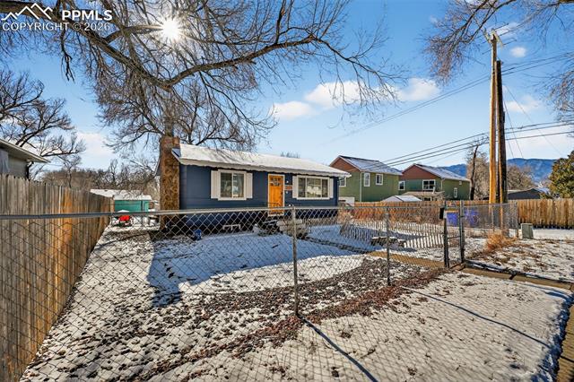 1115 E Rio Grande Street