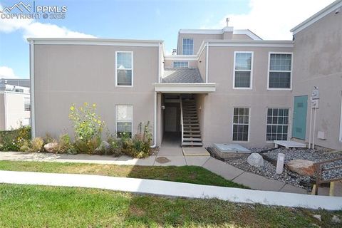 Photo of 3530 Parkmoor Village Drive #F, Colorado Springs, CO 80917 (MLS # 6419242)