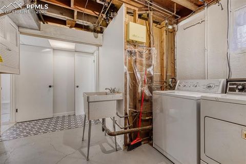 Tiny photo for 520 Crestridge Avenue, Colorado Springs, CO 80906 (MLS # 6458024)