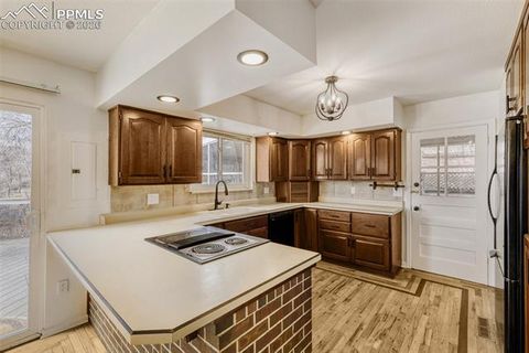 Tiny photo for 520 Crestridge Avenue, Colorado Springs, CO 80906 (MLS # 6458024)