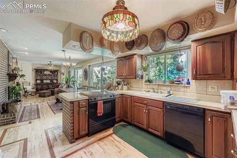 Tiny photo for 520 Crestridge Avenue, Colorado Springs, CO 80906 (MLS # 6458024)