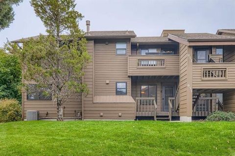 Photo of 953 Moorings Drive #1, Colorado Springs, CO 80906 (MLS # R12706215)