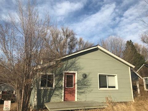 Photo of 630 E Boulder Street #Lower, Colorado Springs, CO 80903 (MLS # R13898767)
