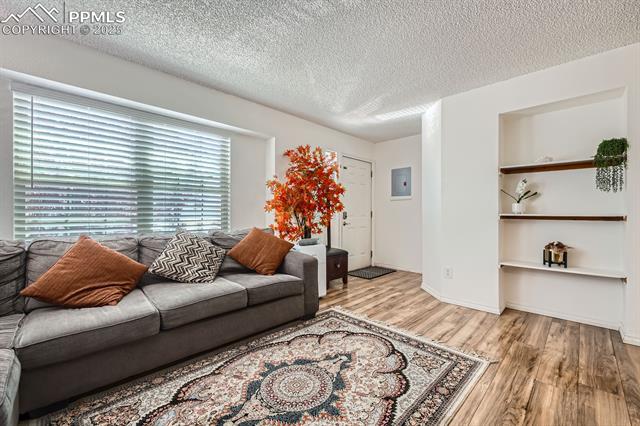 3833 Smoke Tree Drive