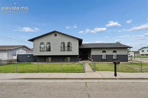 Photo of 36 Wheatridge Drive, Pueblo, CO 81005 (MLS # 8771214)