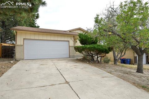 5559 Descanso Circle Colorado Springs CO 80918