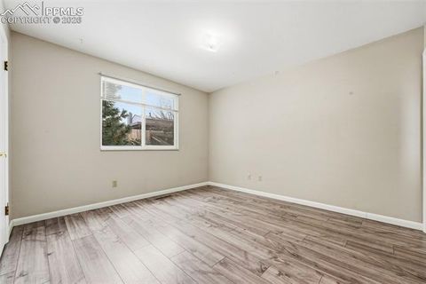 Tiny photo for 5559 Descanso Circle, Colorado Springs, CO 80918 (MLS # 9689620)