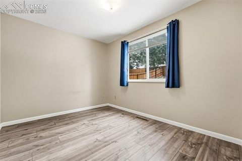 Tiny photo for 5559 Descanso Circle, Colorado Springs, CO 80918 (MLS # 9689620)