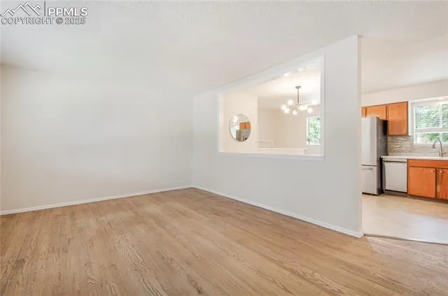 Colorado Springs, Colorado 80910, United States, 4 Bedrooms Bedrooms, ,2 BathroomsBathrooms,Residential,Active,173938