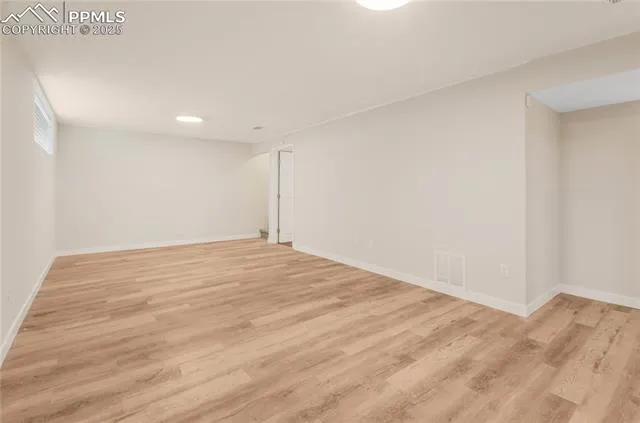 Colorado Springs, Colorado 80910, United States, 4 Bedrooms Bedrooms, ,2 BathroomsBathrooms,Residential,Active,173938