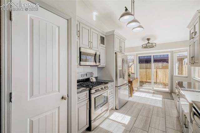 6707 Fountain Ridge Circle