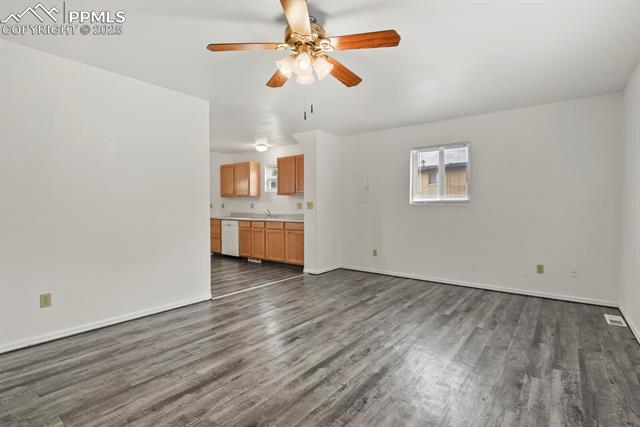 901-903 Teal Court