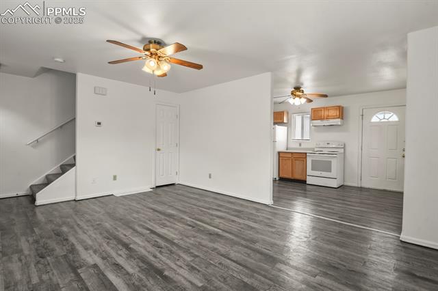901-903 Teal Court