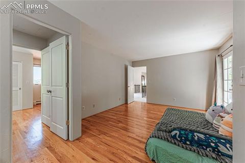 listing image 44