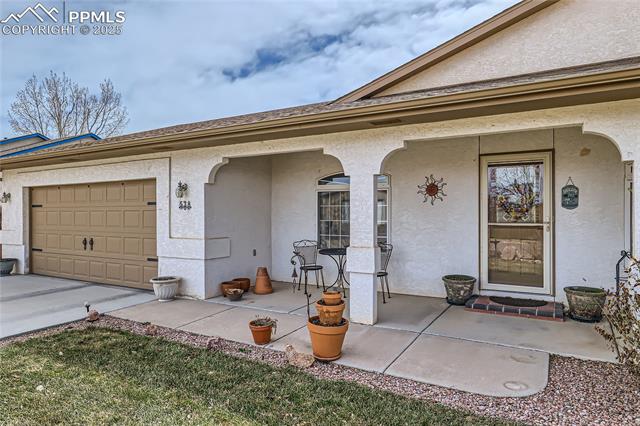 538 W Bogey Drive