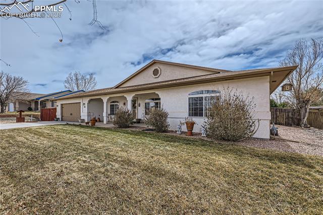 538 W Bogey Drive