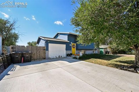 Photo of 570 Calle Entrada Road, Fountain, CO 80817 (MLS # 8673037)