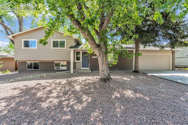 4906 Crestwood Drive