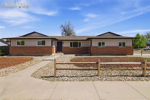 Photo of 218 Starlite Drive, Pueblo, CO 81005 (MLS # 2769459)