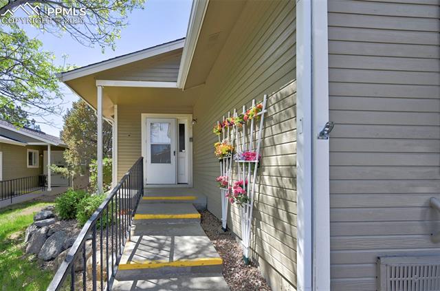 2609 Freedom Heights