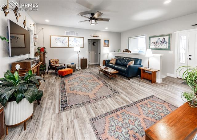 1317 N Vermillion Court