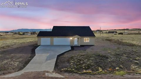 Photo of 1743 N Heron Drive, Pueblo West, CO 81007 (MLS # 5306054)